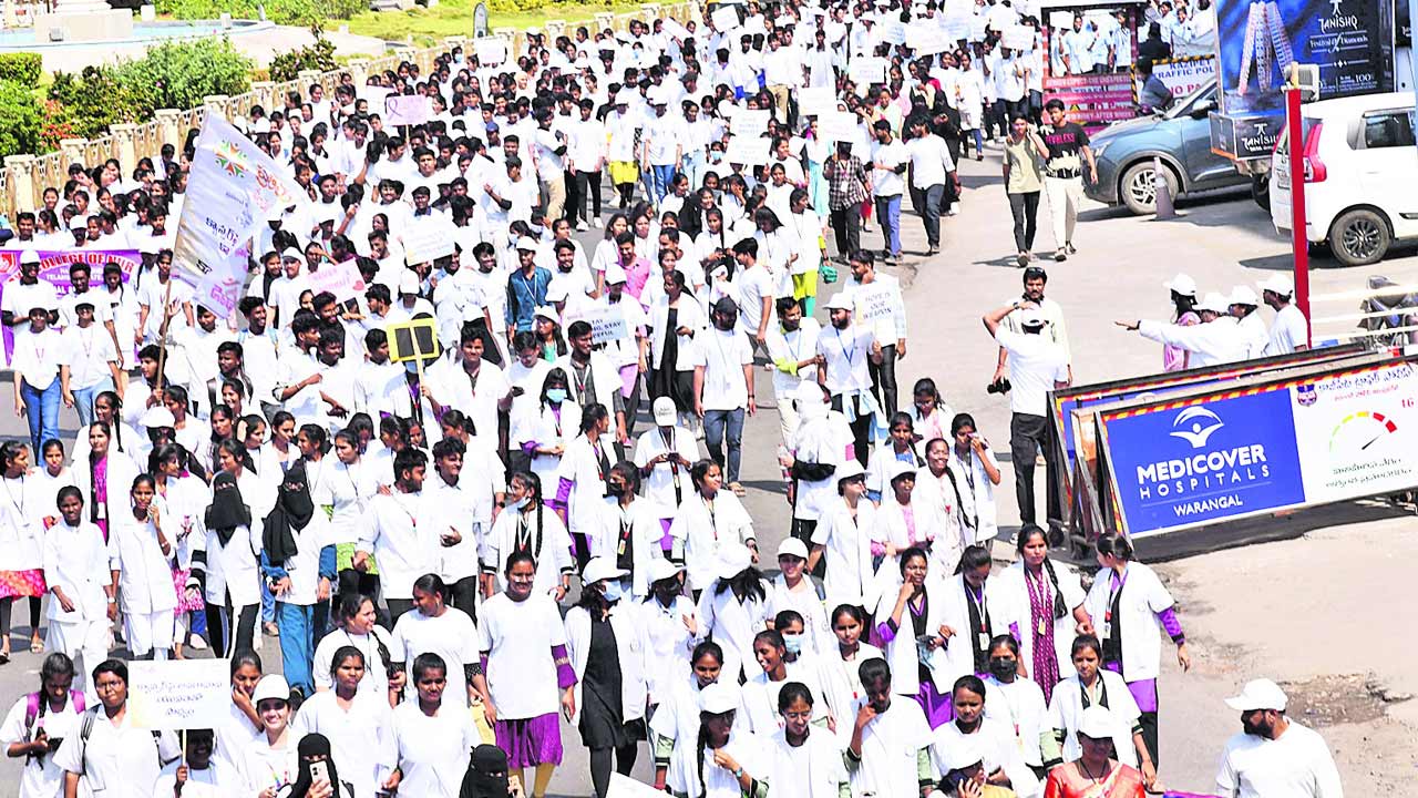 క్యాన్సర్‌ను ధైర్యంగాఎదుర్కొన్నా..