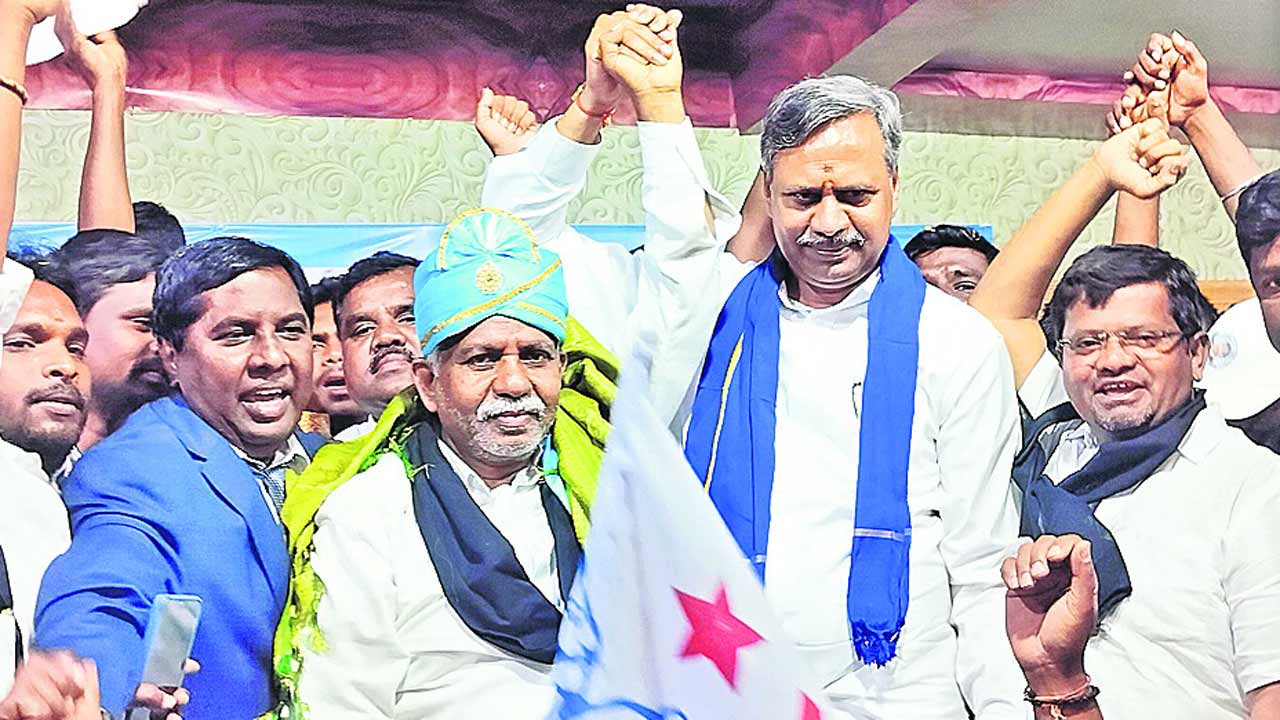 వర్గీకరణపై సీఎం రేవంత్ మోసం