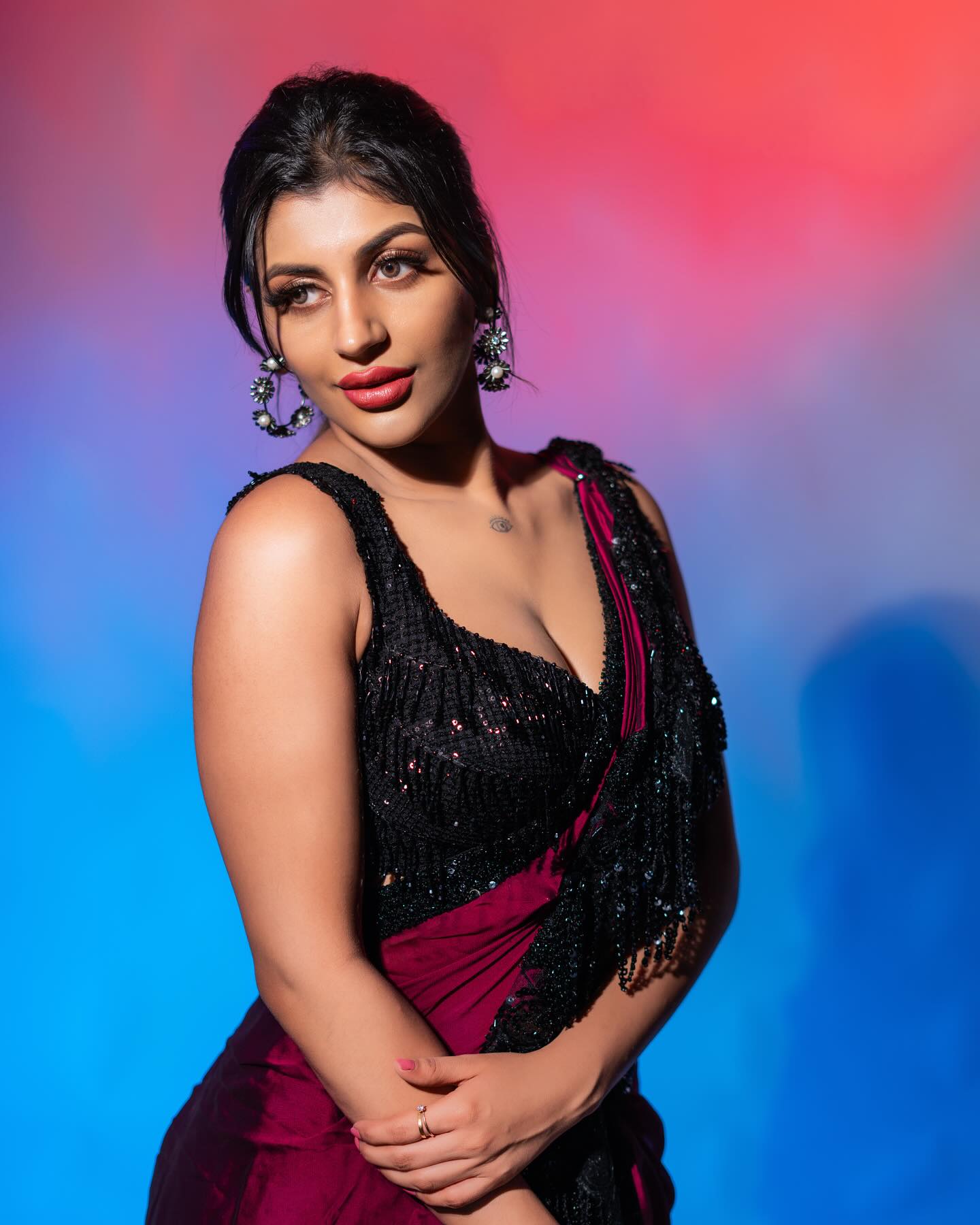 Yashika Aannand (28)