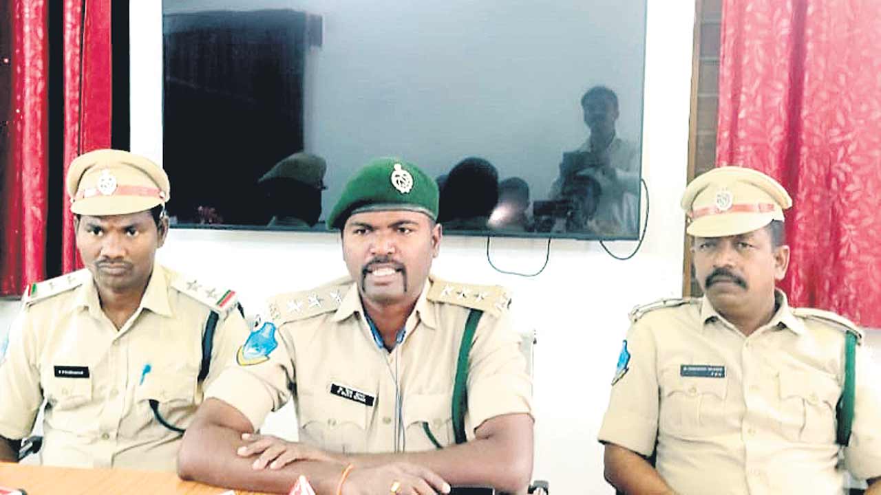 వాణిజ్య వాహనాలకు మాత్రమే సెస్‌ వసూలు