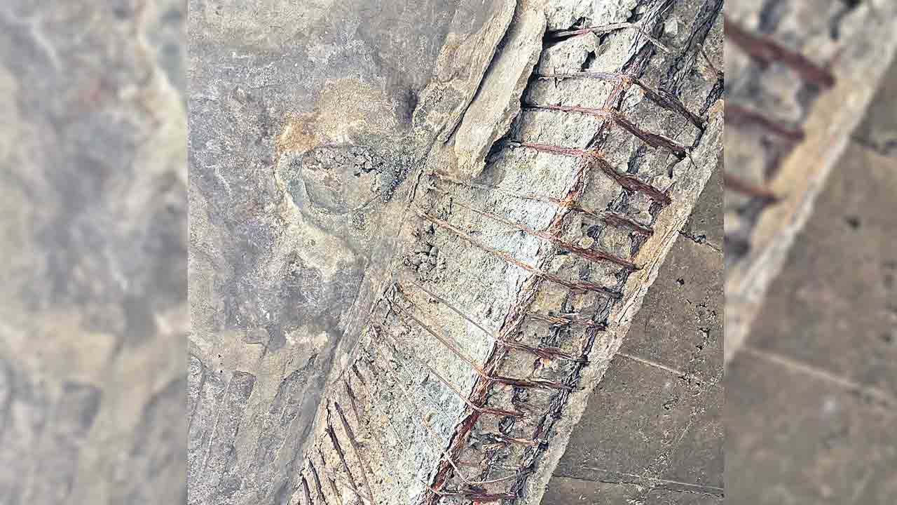 అశోక్‌నగర్‌ పురాతన వంతెనకు పగుళ్లు