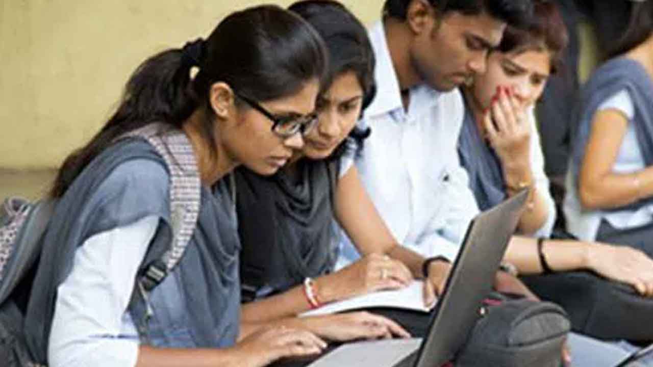 B.Tech | మూడేండ్లలోనే బీటెక్‌ పూర్తిచేయొచ్చు.. 160 క్రెడిట్స్‌ ఉంటేనే!
