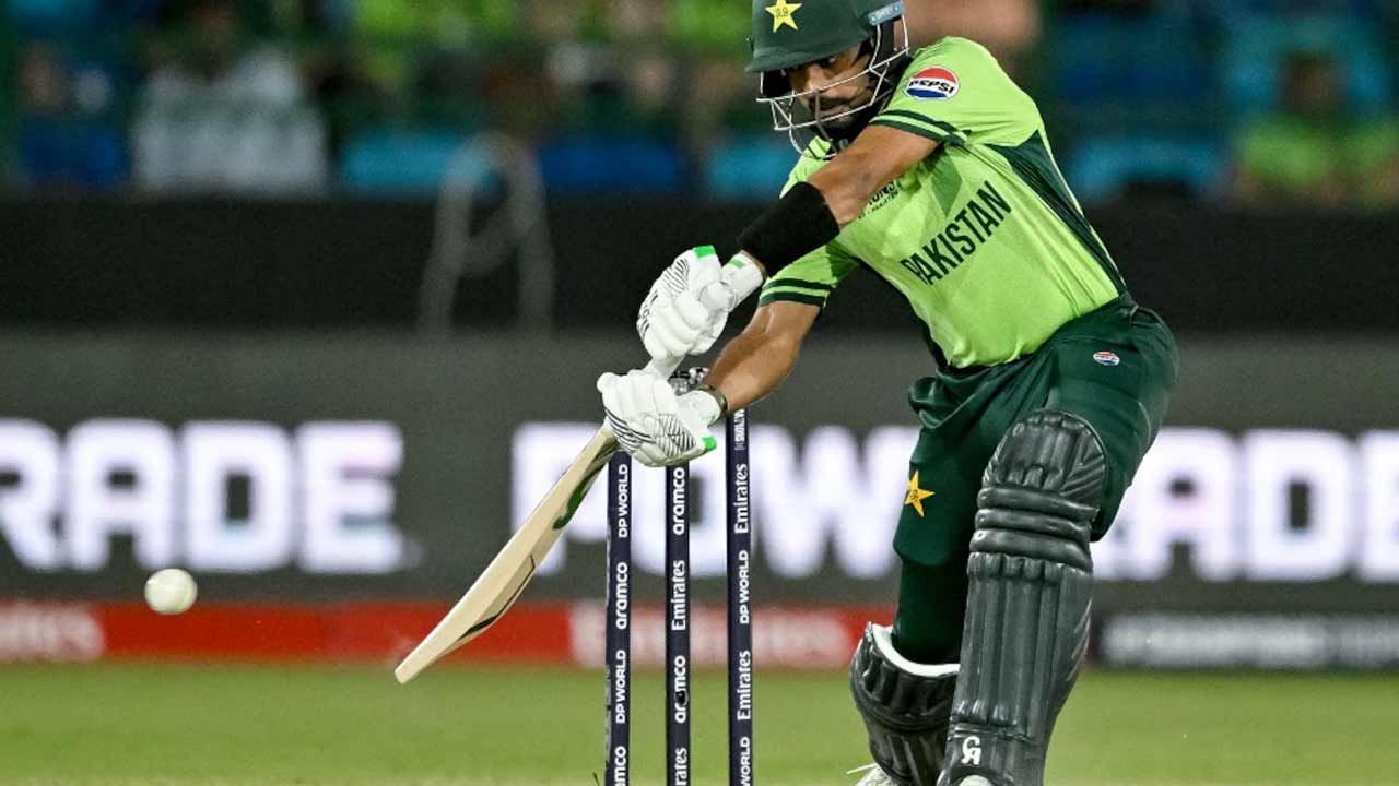 IND vs PAK | తొలి వికెట్‌ కోల్పోయిన పాకిస్థాన్‌.. బాబర్‌ ఆజామ్‌ ఔట్‌