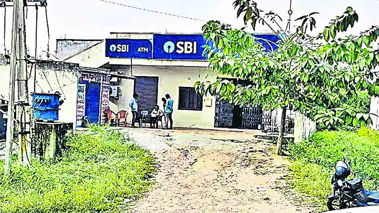 దొంగలు దొరకరు.. సొత్తు రికవరీ చేయరు