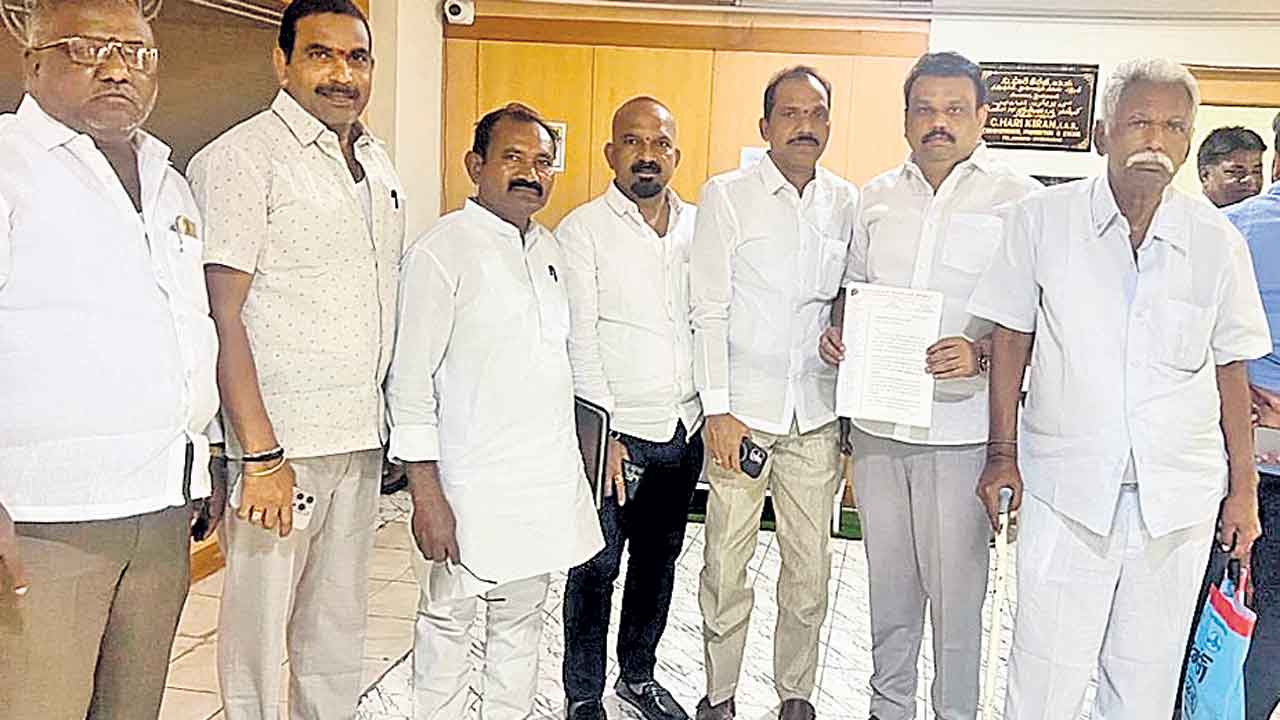 బార్‌ అండ్‌ రెస్టారెంట్‌ ఓనర్స్‌ సమస్యలను పరిష్కరించండి