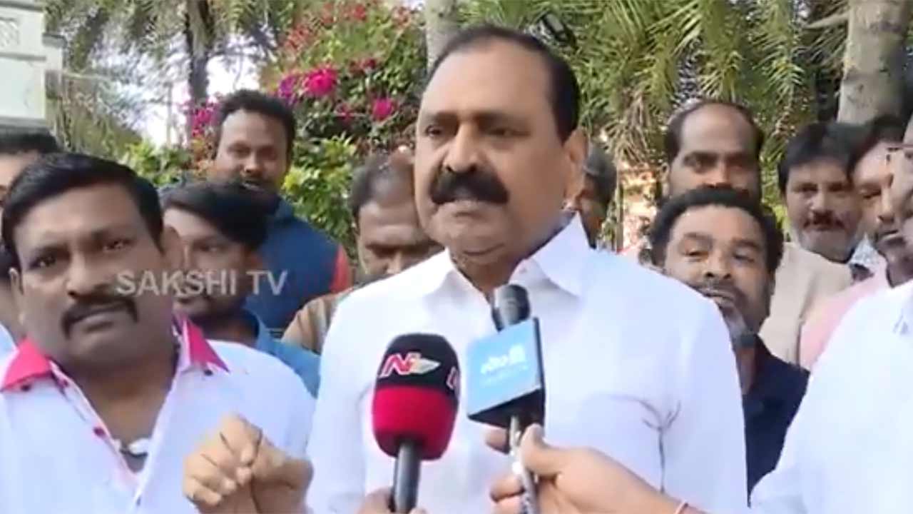 Bhumana Karunakar Reddy | ఆ నలుగురు ఎక్కడా? తిరుపతిలో కూటమి నేతల దౌర్జన్యాన్ని నిలదీసిన భూమన కరుణాకర్‌ రెడ్డి