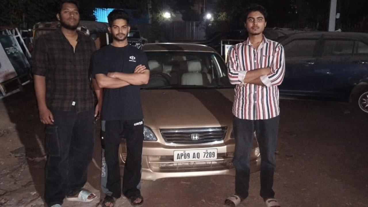 Hyderabad | జూబ్లీహిల్స్‌ చెక్‌పోస్ట్‌ వద్ద కారుతో విన్యాసాలు.. ముగ్గురు యువకులు అరెస్ట్‌