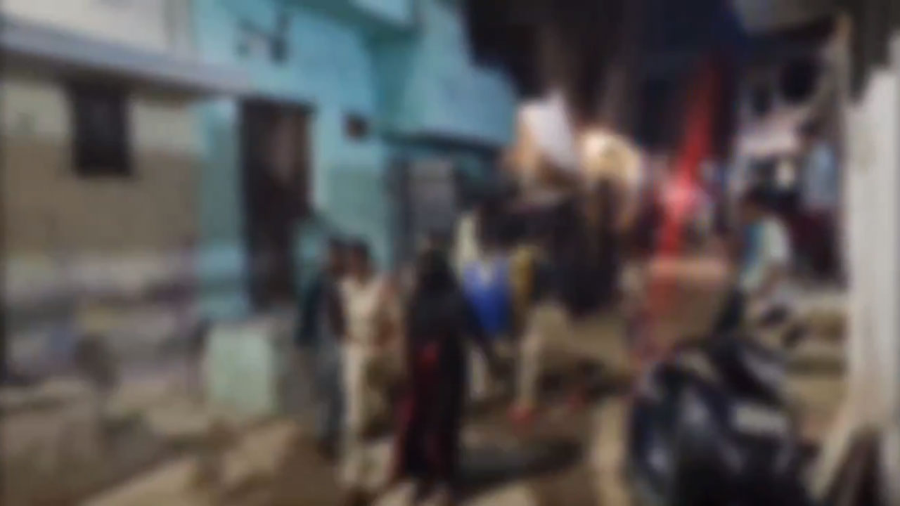 Hyderabad | చాదర్‌ఘాట్‌లో వ్య‌భిచారం ముఠా గుట్టుర‌ట్టు.. 11 మంది అరెస్టు