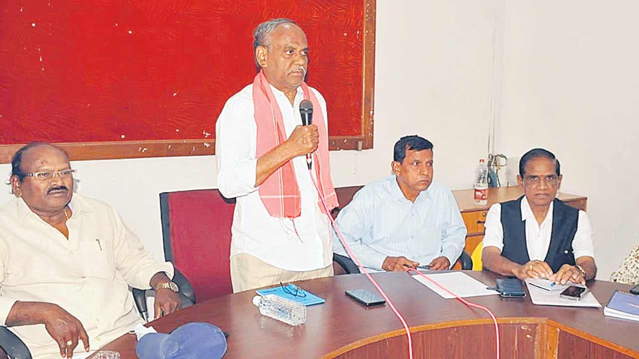 తప్పుల తడకగా కుల గణన