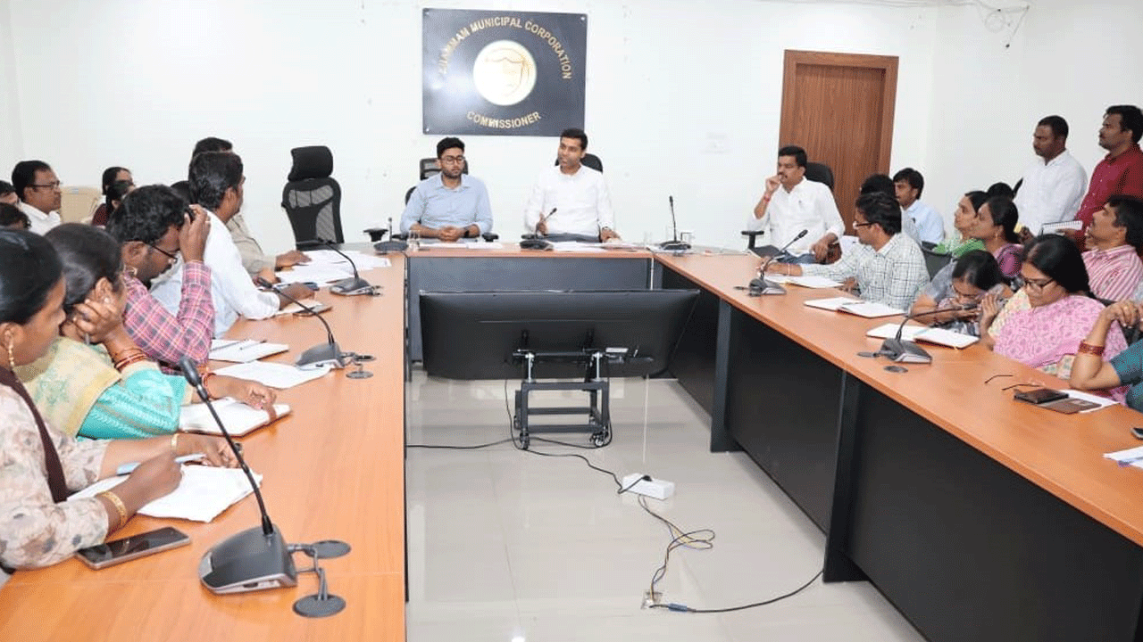 మార్చి 31లోగా ఎల్‌ఆర్‌ఎస్‌ దరఖాస్తులు పరిష్కరించాలి