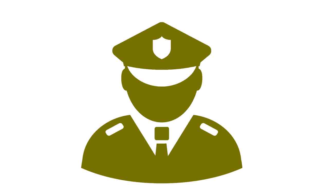 వారి వల్లే స్టేషన్‌ పరువు పోతున్నది!