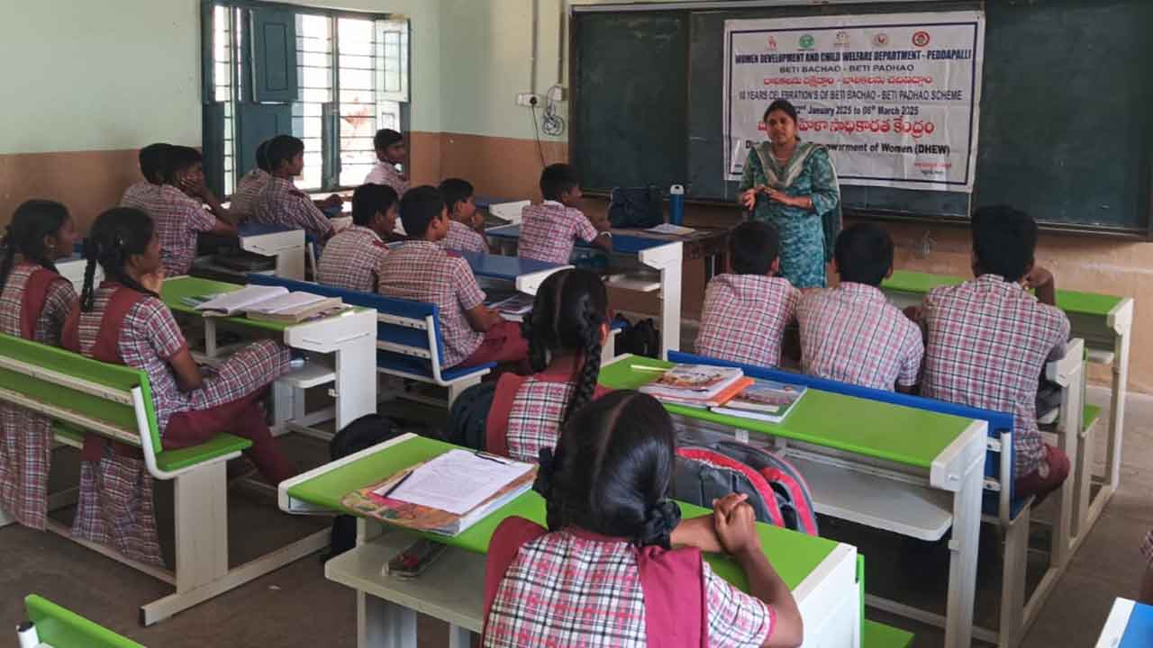 Daya Aruna | ఉన్నత విద్య లక్ష్యంగా విద్యార్థులు పురోగతిని సాధించాలి : దయా అరుణ