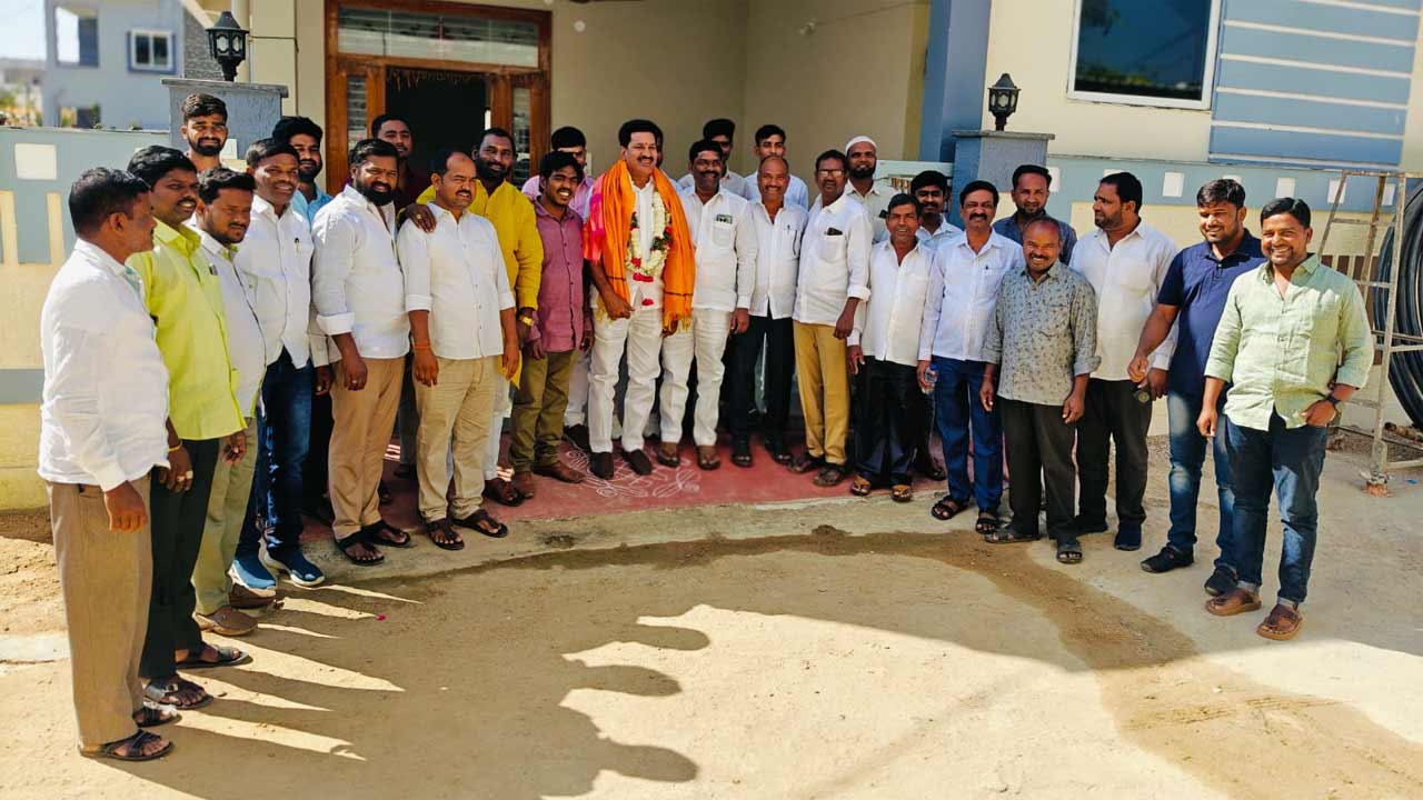 ధర్మభిక్షం ఆశయ సాధన కోసం కృషి చేయాలి : గీత పనివార్ల సంఘం