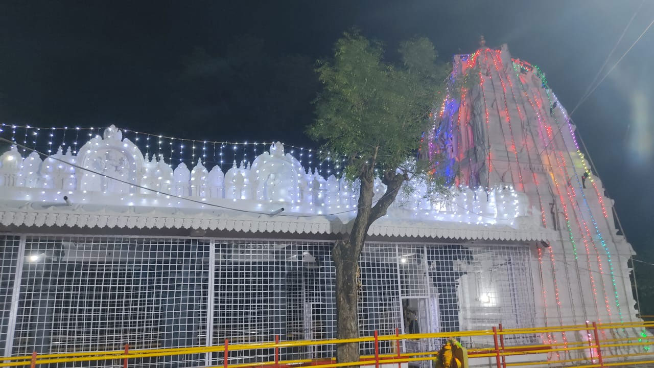 Rajeshwara Swamy Temple | భక్తుల కోరికలు తీర్చే రాజేశ్వరుడు.. దుస్తూరాబాద్లో వైభవంగా మహాశివరాత్రి వేడుకలు