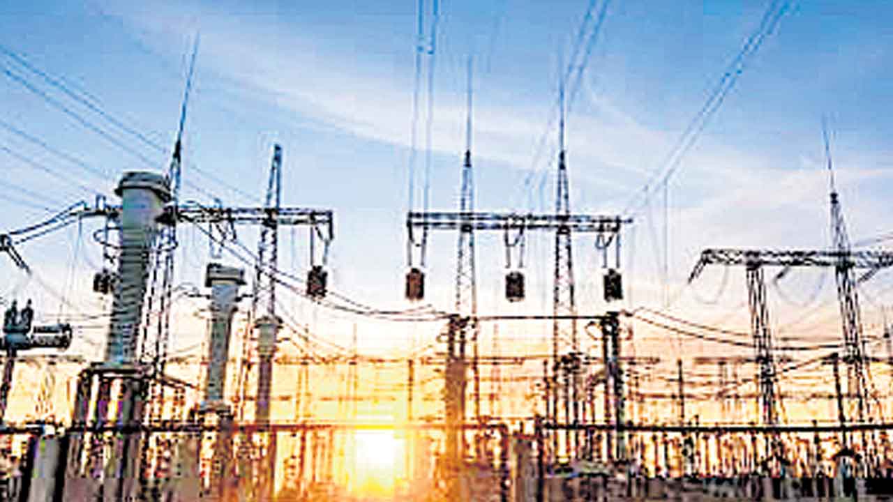 పదోన్నతులిచ్చారు.. పోస్టింగ్స్‌ మరిచారు