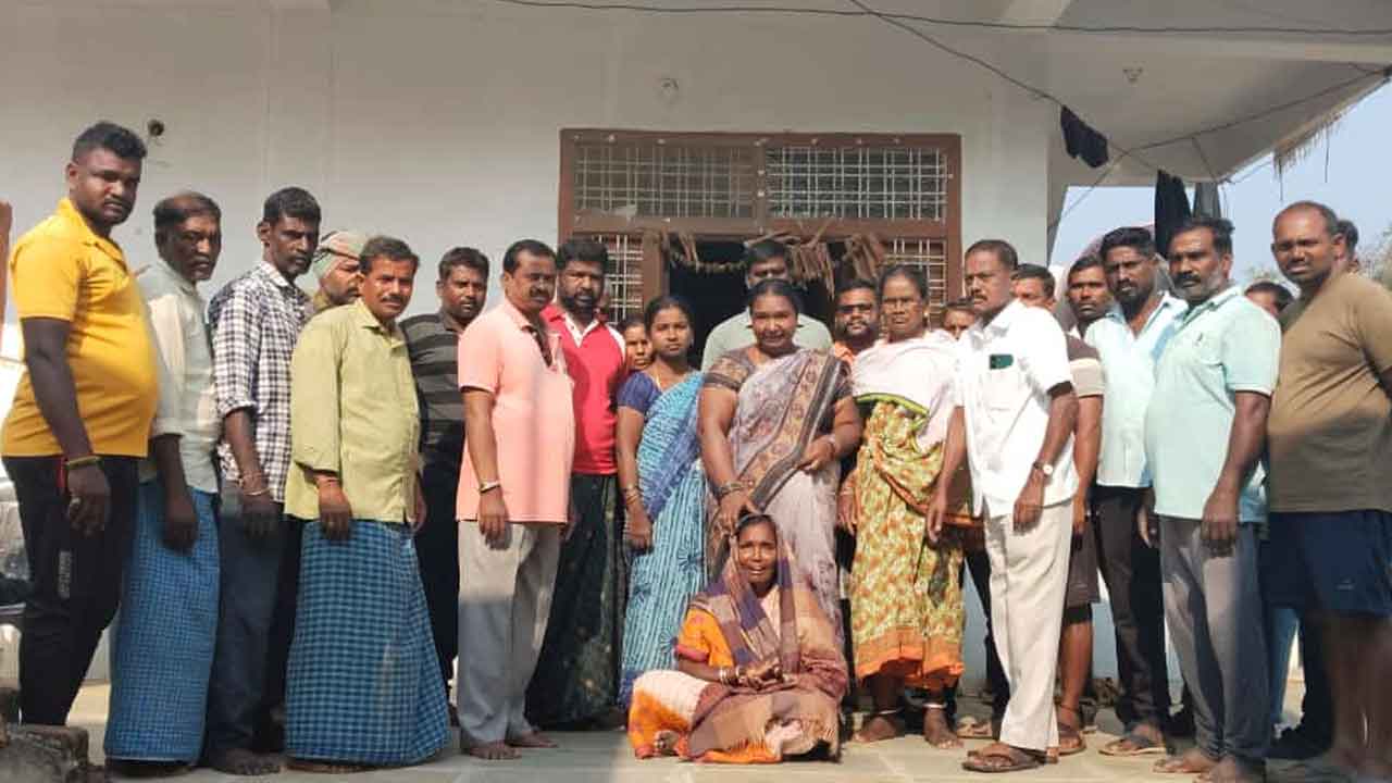 Tharigoppula | మృతుని కుటుంబానికి ఆర్థిక సాయం అందజేత