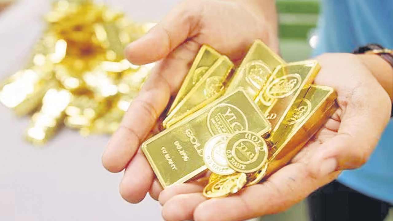 Gold Price | ఆల్‌టైమ్‌ రికార్డుకు చేరిన బంగారం.. ఇంకా ధర పెరుగుతుందా? తగ్గుతుందా?