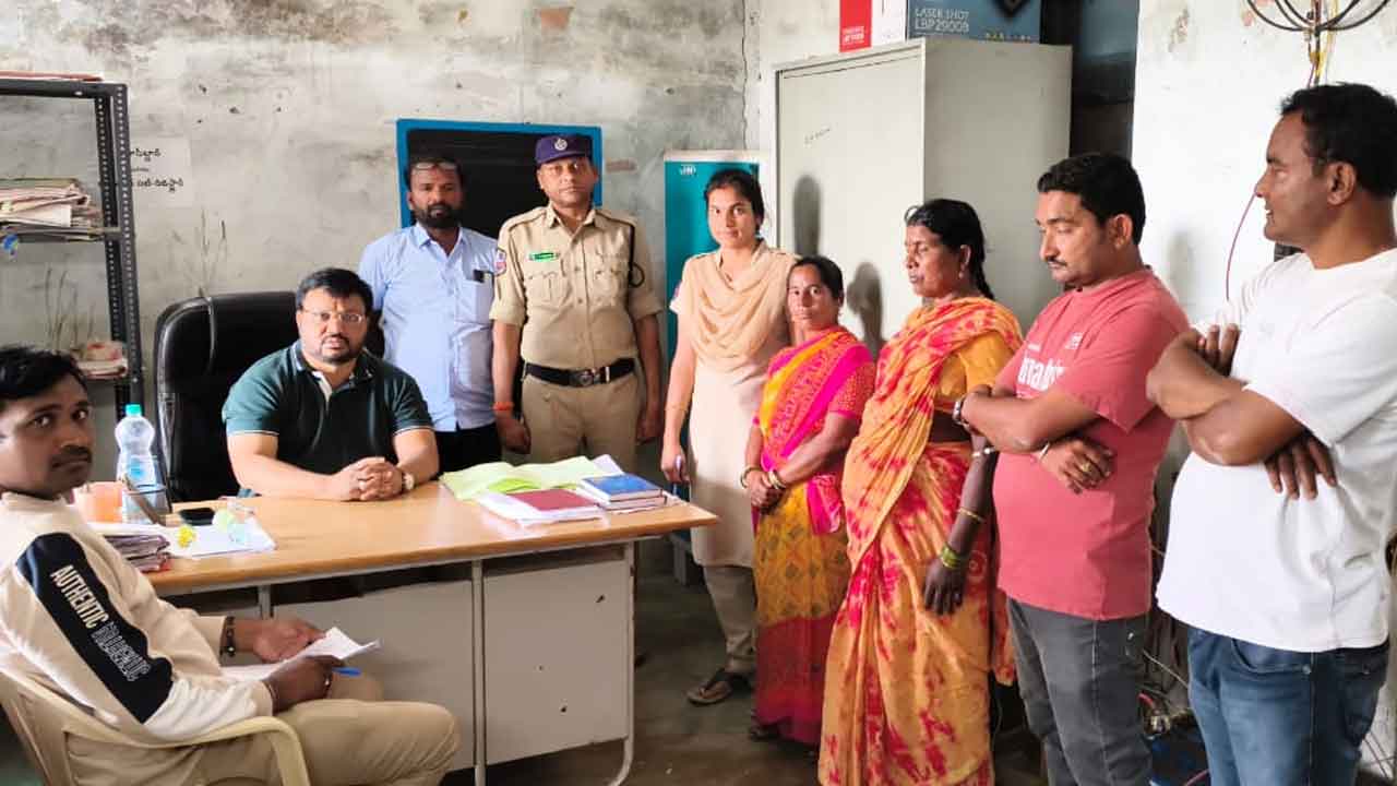 Asifabad | గుడుంబా తయారీ స్థావరాలపై దాడులు.. పలువురిపై కేసు నమోదు