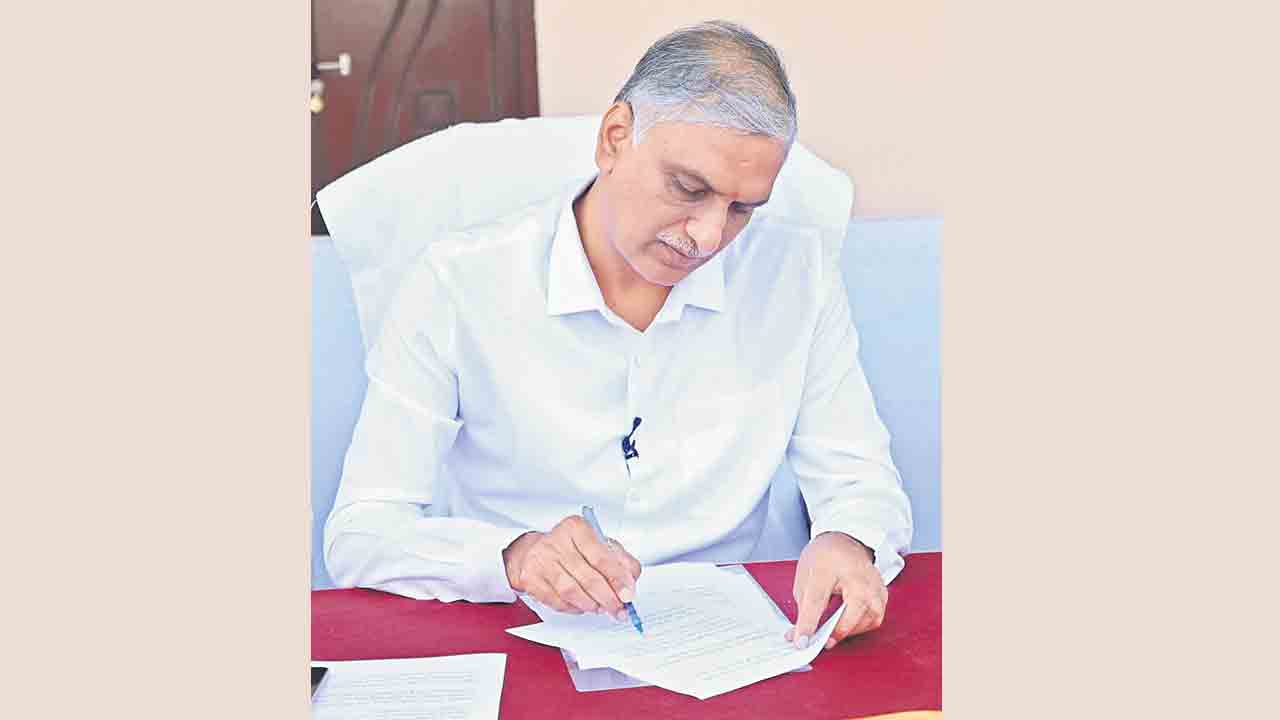 అన్నదాతలను ఆదుకోవాలి