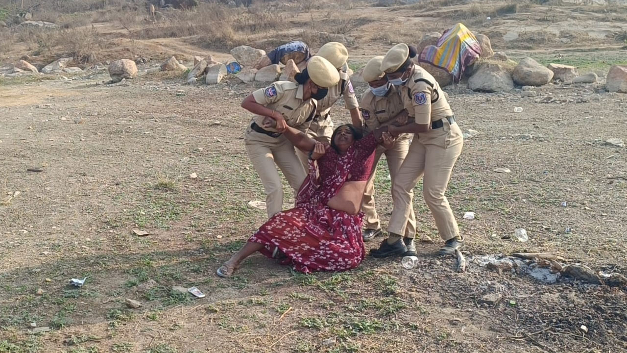 Medchal | పేదల ఇళ్ళపై… పగబట్టిన కాంగ్రెస్‌ ప్రభుత్వం..!