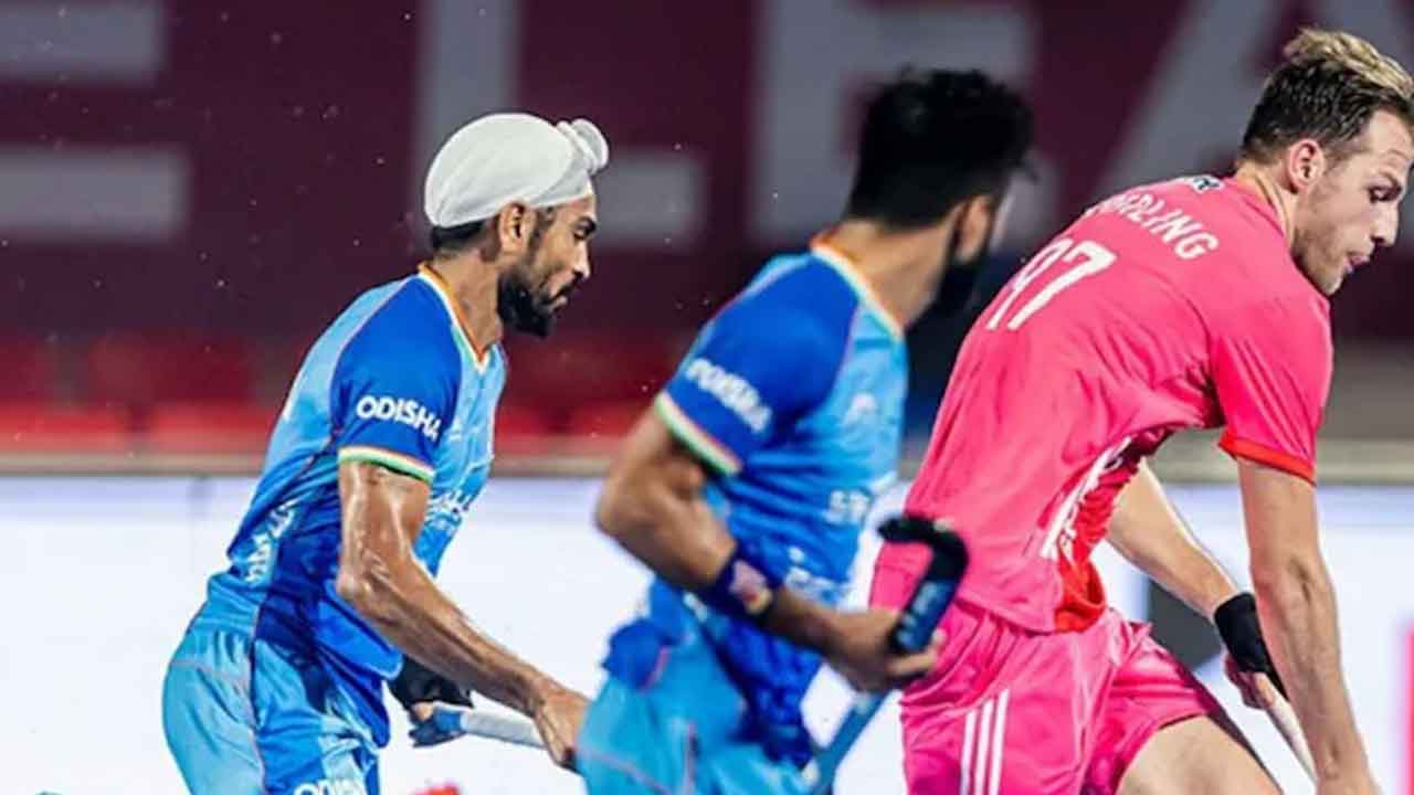 భారత హాకీ జట్ల ఓటమి