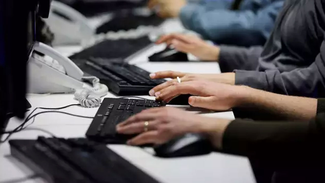 IT Company | జీతాలు చెల్లించకుండా బోర్డు తిప్పేసిన ఐటీ కంపెనీ