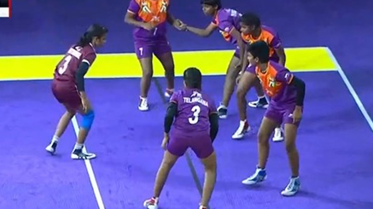 Kabaddi | రాష్ట్ర స్థాయి క‌బ‌డ్డీ పోటీల‌కు ప్రభుత్వ పాఠశాల విద్యార్థినులు ఎంపిక