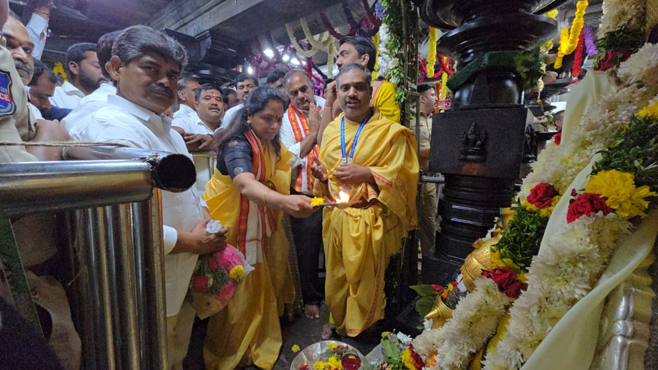 Kavitha | ఎములాడ రాజన్నను దర్శించుకున్న ఎమ్మెల్సీ కవిత