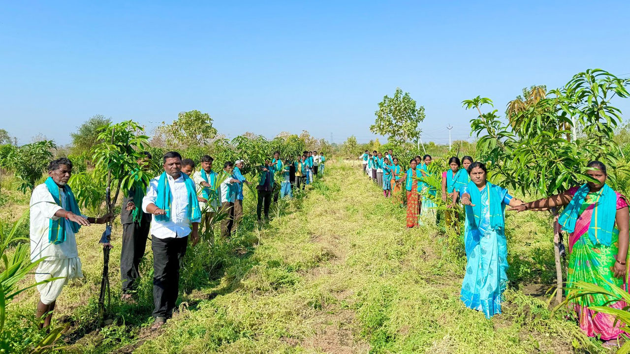 KCR Birthday | కేసీఆర్ బ‌ర్త్‌డే.. ముఖ‌రా కే గ్రామంలో వృక్షార్చ‌న కార్య‌క్ర‌మం
