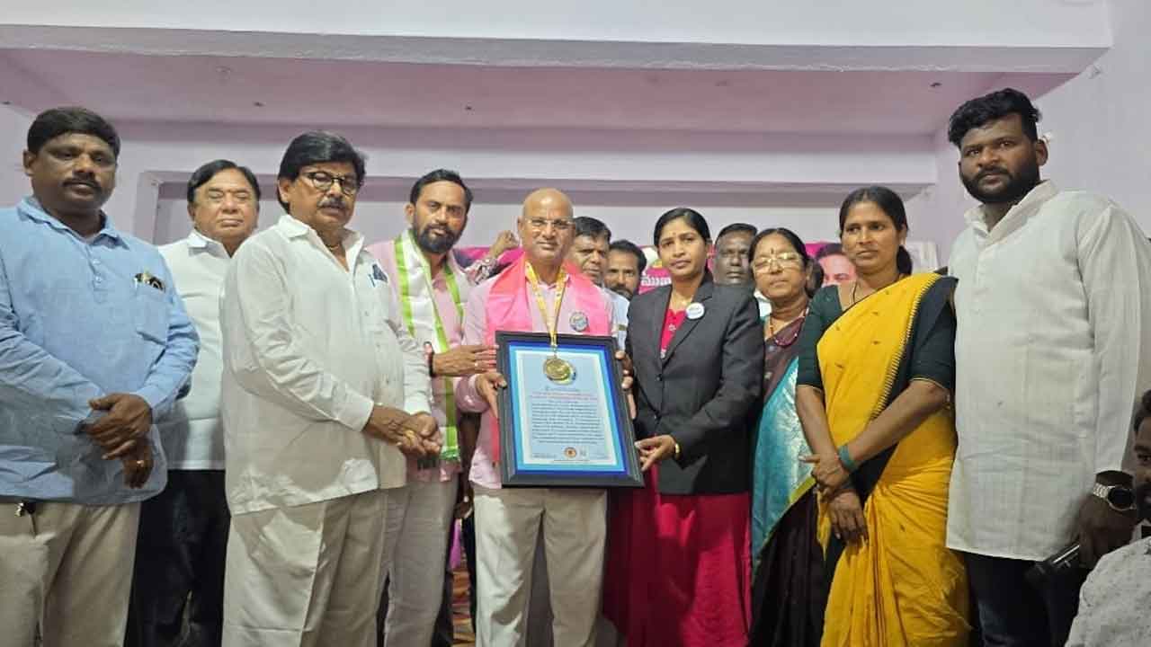 KCR | కేసీఆర్‌ జన్మదినం వేళ వినూత్న సేవ.. వండర్ బుక్ ఆఫ్ రికార్డులో చోటు