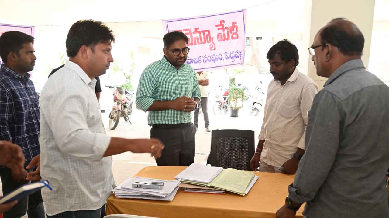 Koya Sriharsha | నూరు శాతం ఆస్తి పన్ను వసూలు చేయాలి : కలెక్టర్‌ కోయ శ్రీహర్ష