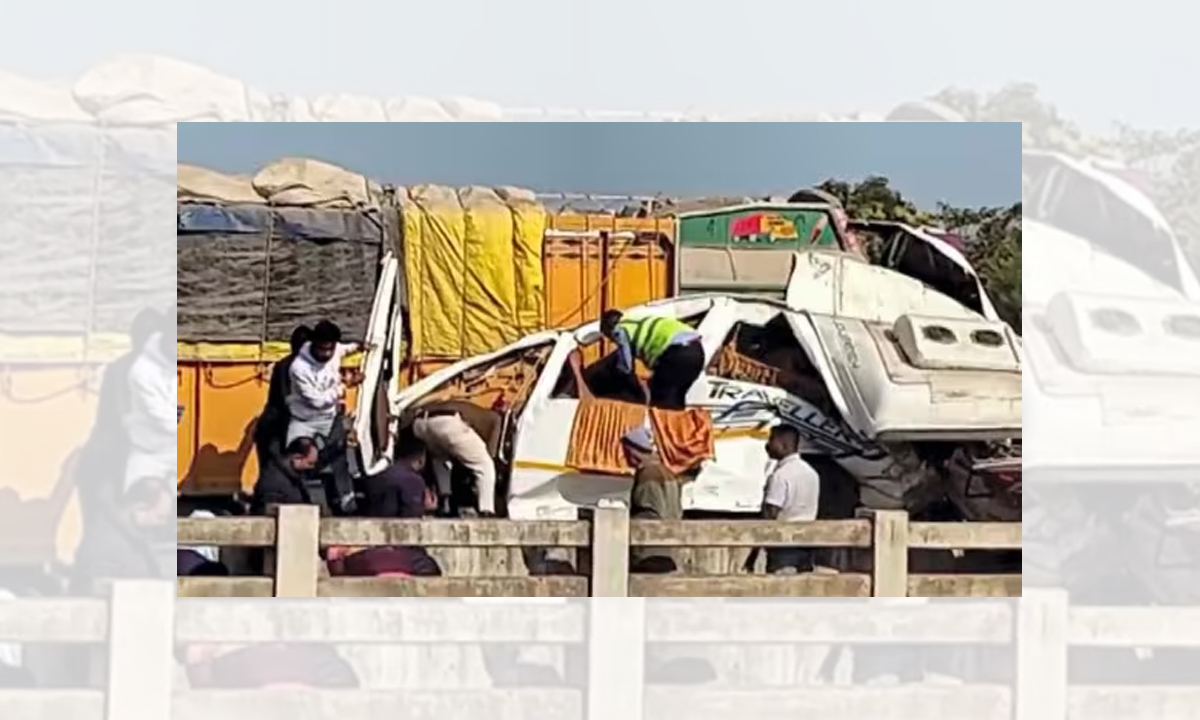 మహాకుంభమేళా | తిరిగొస్తుండగా ఘోర రోడ్డు ప్రమాదం…నాచారంలో విషాదఛాయలు