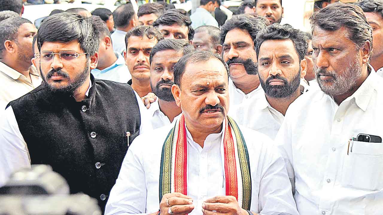 Mahesh Kumar Goud | మీడియాకు ఎక్కొద్దు.. ఇబ్బందులుంటే రాహుల్‌గాంధీకి చెప్పండి: పీసీసీ చీఫ్‌