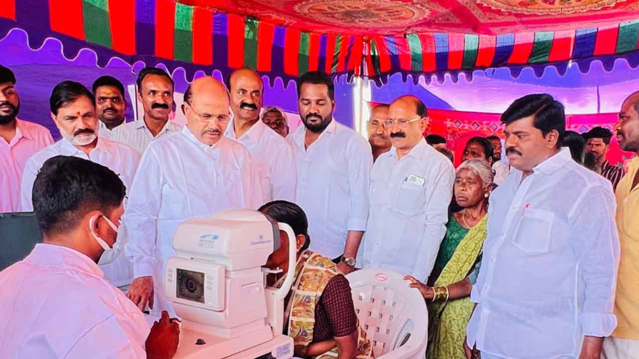 Kishan Reddy | ఉచిత వైద్య శిబిరాలను సద్వినియోగం చేసుకోవాలి : మంచిరెడ్డి కిషన్‌రెడ్డి