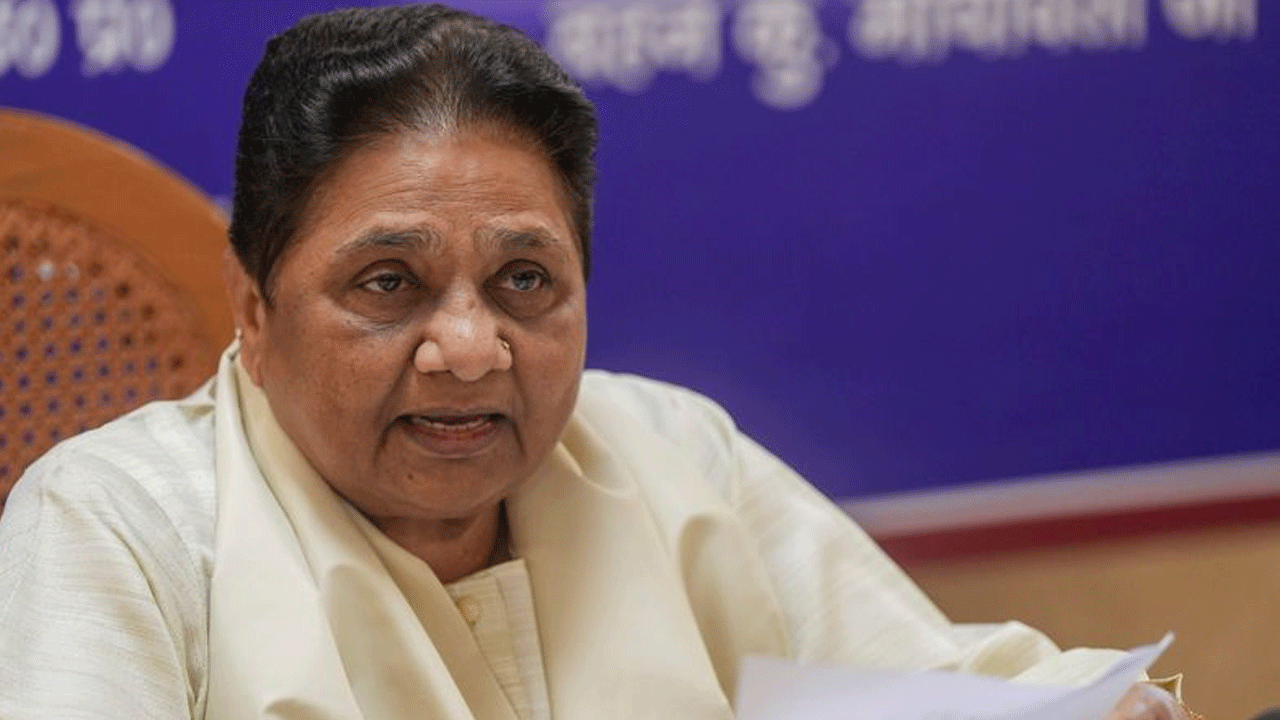 Mayawati | ఈవీఎంలను తారుమారు చేశారు.. బ్యాలెట్‌ పేపర్‌ ఓటింగ్‌ ప్రవేశపెట్టాలి:   మాయావతి