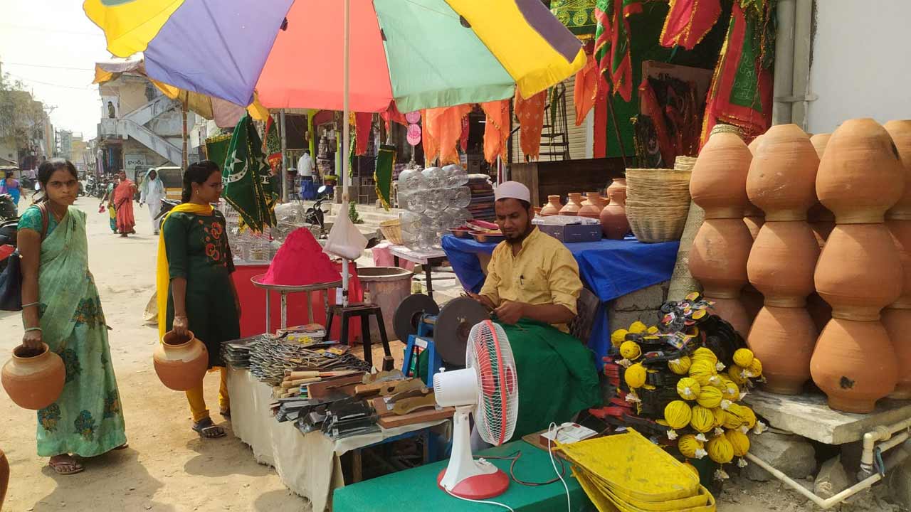 Summer | పేదోడి ఫ్రిజ్‌కు భలే గిరాకి.. జోరుగా రంజన్లు, కుండల వ్యాపారం