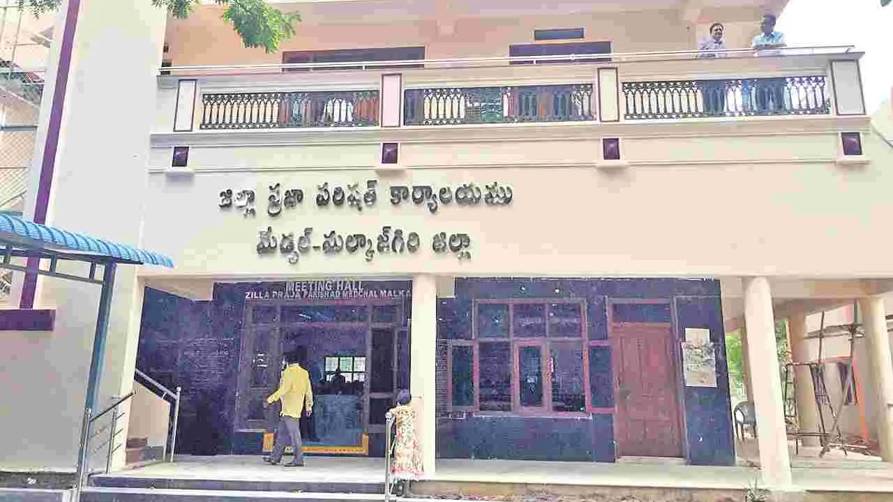 Medchal ZP | మేడ్చల్‌ జడ్పీ కొనసాగేనా? 34 గ్రామాలను మున్సిపాలిటీల్లో విలీనం చేస్తారా?