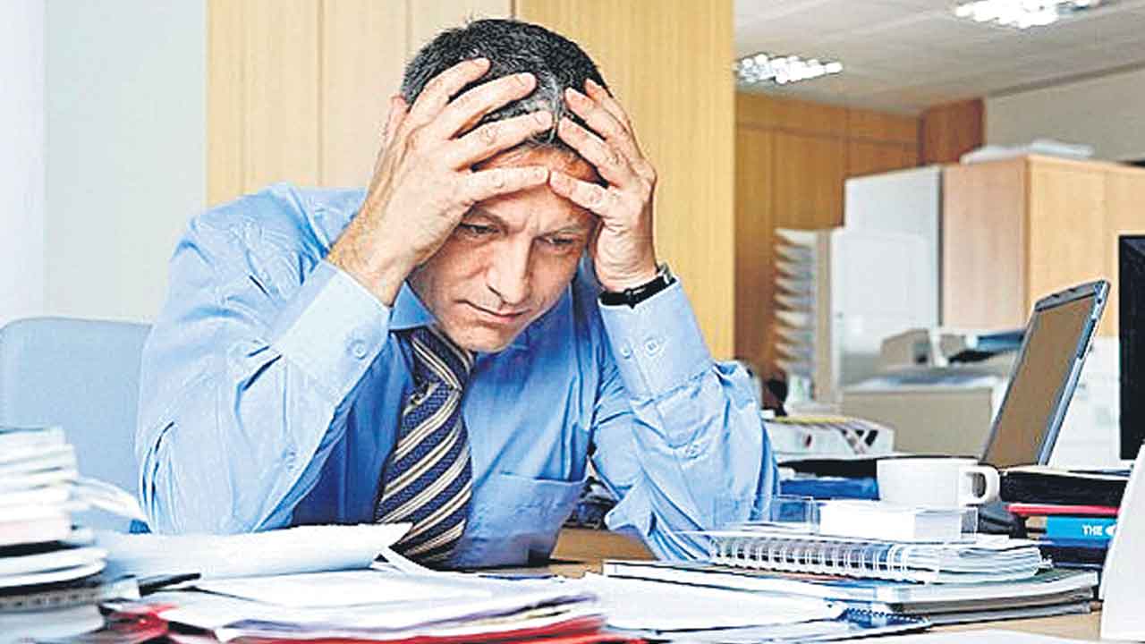 Economic Survey | ఉద్యోగుల్లో మానసిక వేదన.. పట్టించుకోకపోతే దేశ ఆర్థిక వ్యవస్థకే దెబ్బ: ఆర్థిక సర్వే