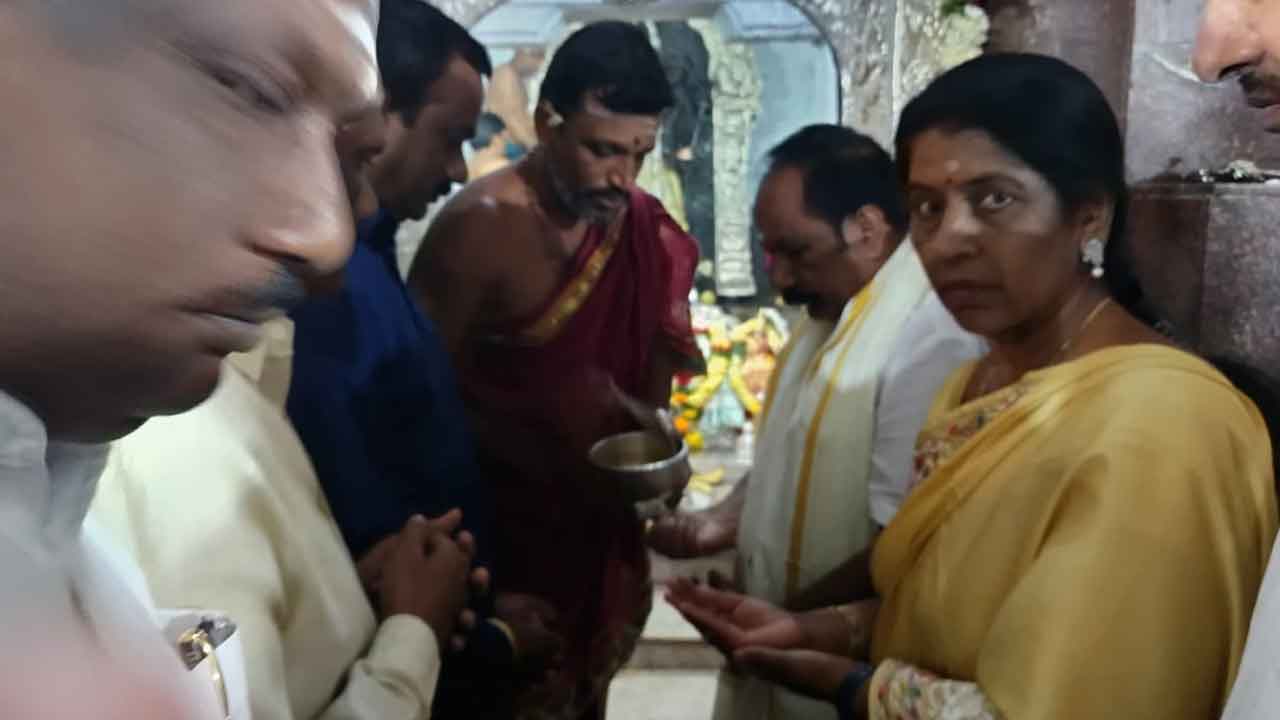 Korivi jathara | జాతర నిర్వహణపై ఎమ్మెల్సీ రవీందర్ రావు అసహనం