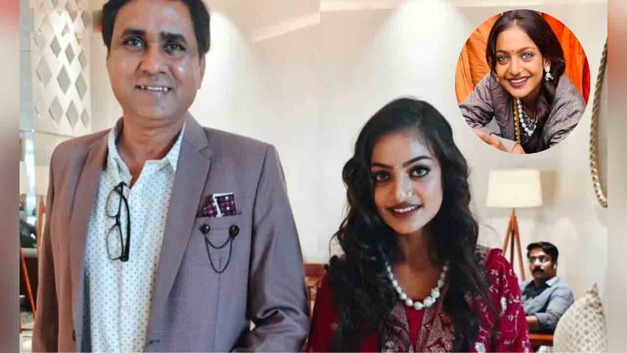 Viral Girl Monalisa | మ‌ళ్లీ పూస‌లు అమ్ముకోవాల్సిందేనా.. డైరెక్ట‌ర్ ప్రోడ్యూస‌ర్‌కి గొడ‌వ‌.. అయోమ‌యంలో మోనాలిసా