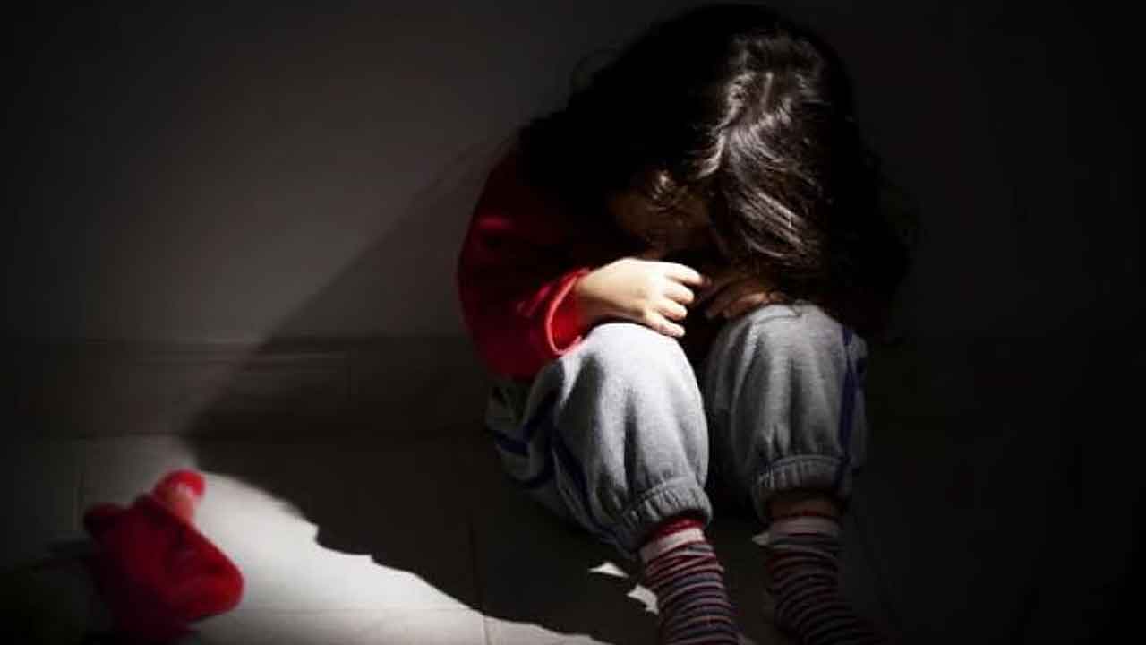 Madhya Pradesh | ఐదేళ్ల బాలికపై 17 ఏళ్ల బాలుడి కిరాతకం.. అఘాయిత్యానికి పాల్పడి.. తలను అనేకసార్లు గోడకు మోదాడు