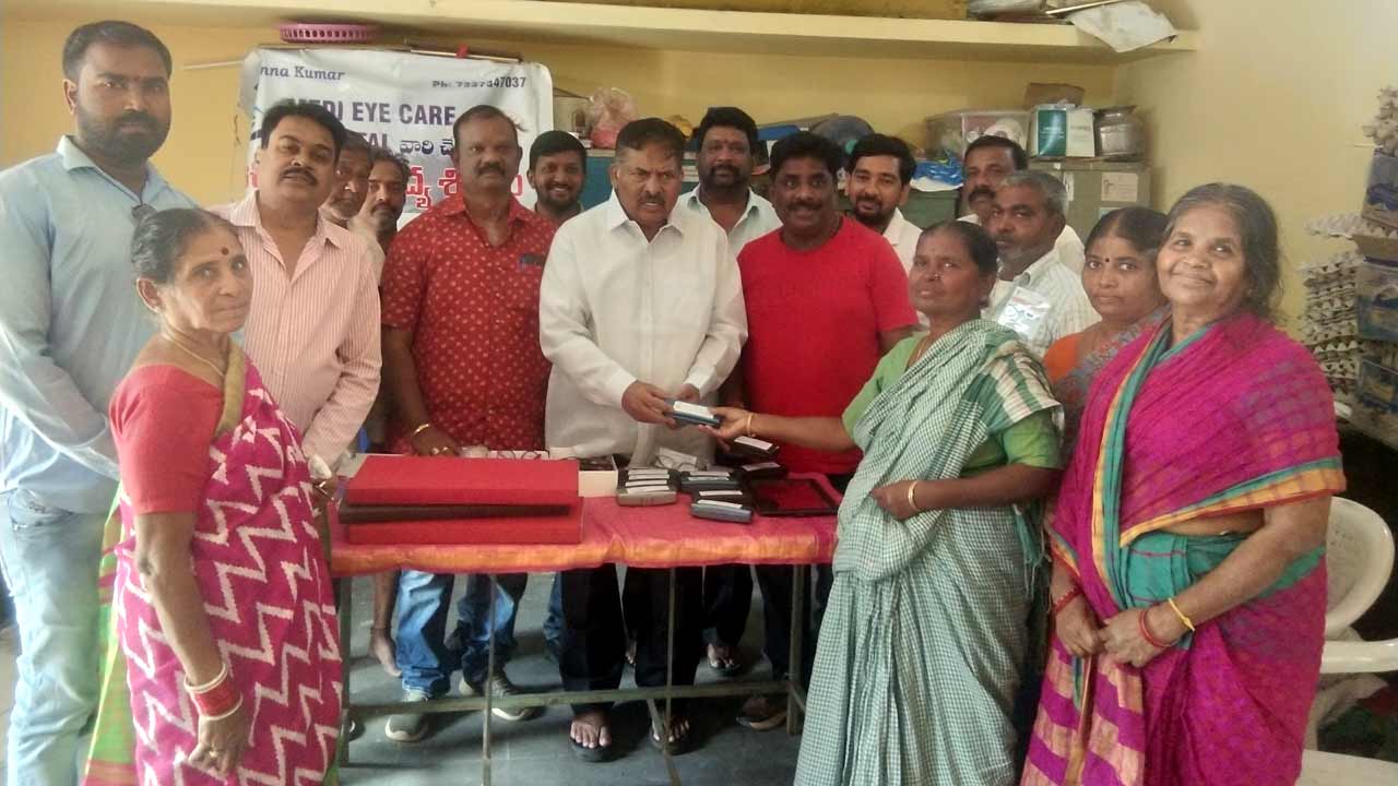 కేసీఆర్‌ తీసుకొచ్చిన పథకాలు దేశానికే ఆదర్శం : ఎమ్మెల్యే ముఠా గోపాల్‌