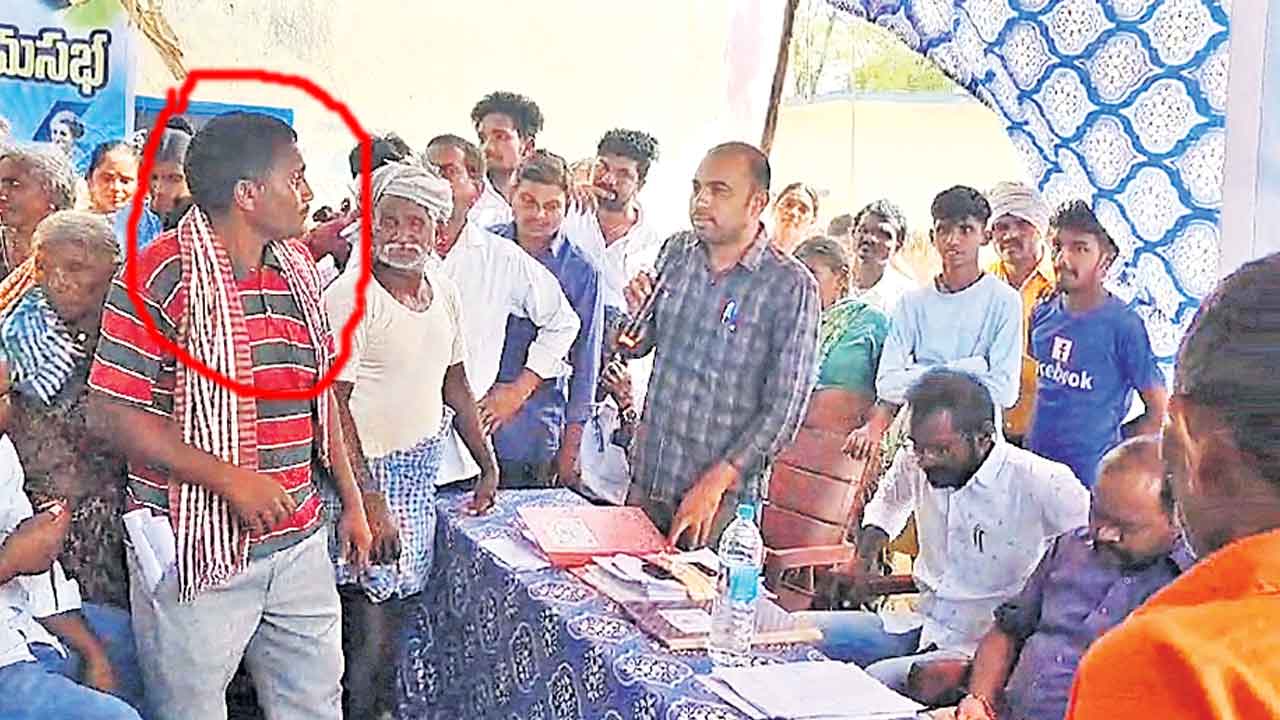 ప్రాణం తీసిన ఇందిరమ్మ ఇండ్ల జాబితా