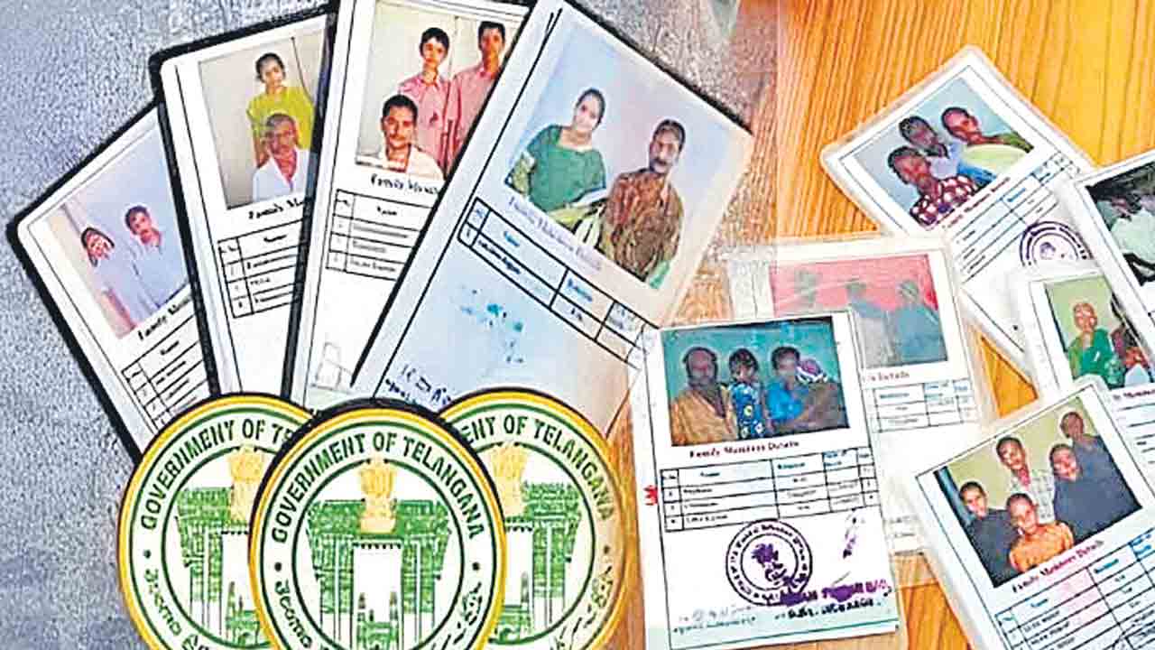 Ration Cards | దరఖాస్తులు సరే.. కార్డుల మంజూరెప్పుడు?.. రేషన్‌కార్డుల జారీపై స్పష్టత కరవు