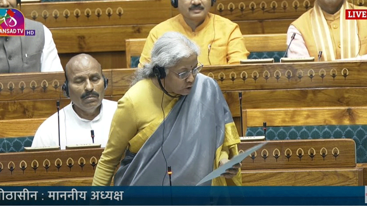 Income Tax Bill: కొత్త ఆదాయ ప‌న్ను బిల్లును లోక్‌స‌భ‌లో ప్ర‌వేశ‌పెట్టిన మంత్రి సీతారామ‌న్‌