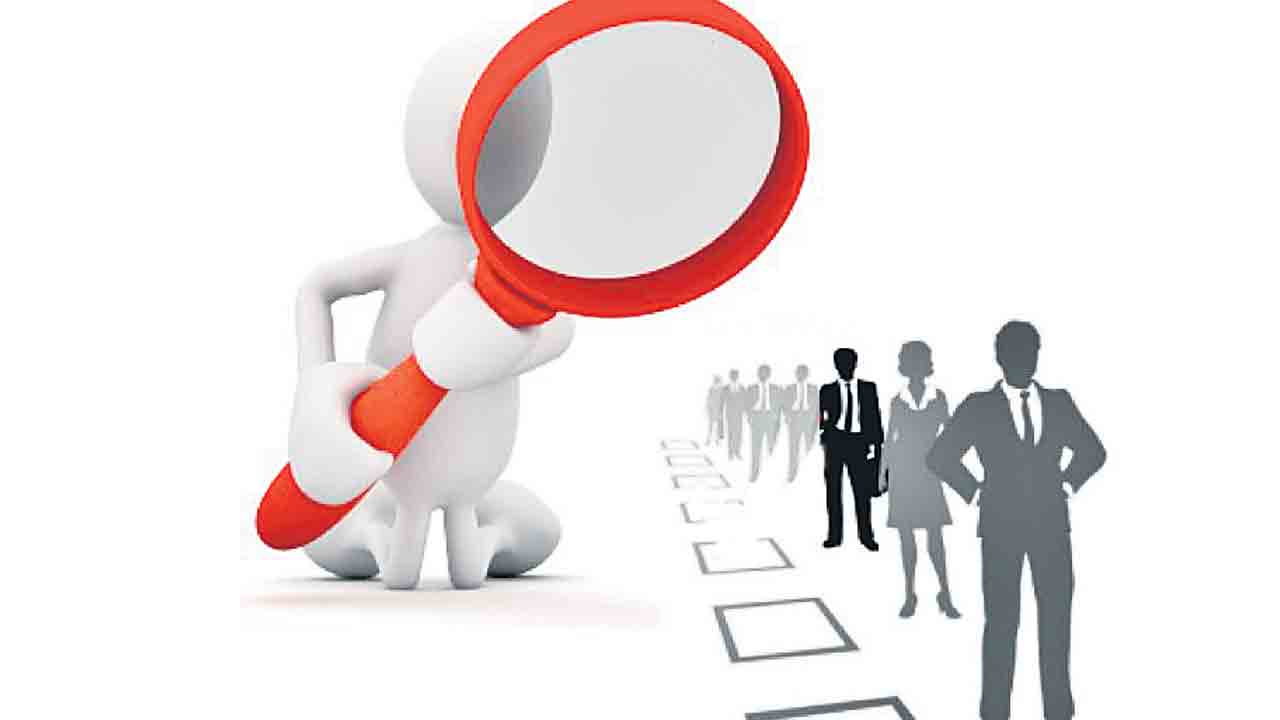 మున్సిపల్‌ కార్పొరేషన్‌లో అధికారుల కొరత