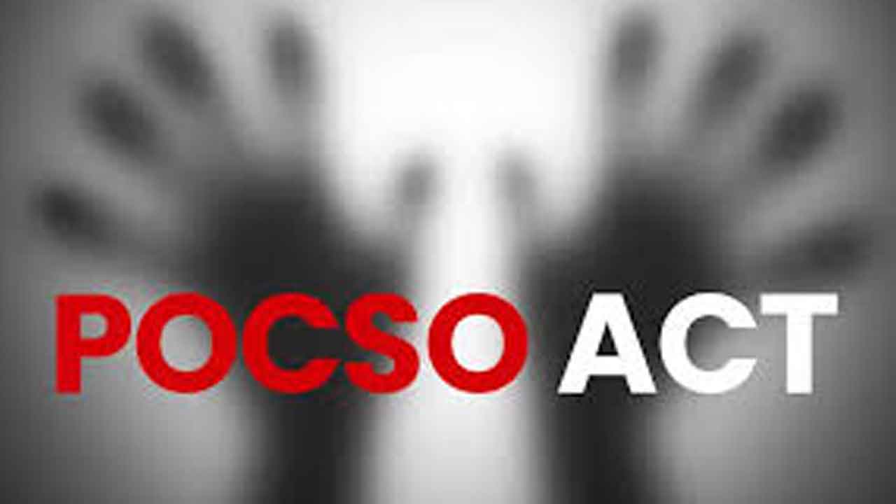 ఉపాధ్యాయుడిపై పోక్సో కేసు నమోదు
