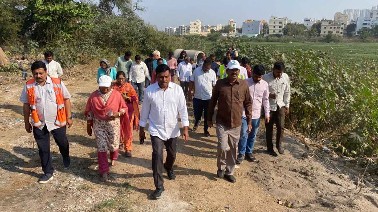 Ponds | మల్కం చెరువు తరహాలో చెరువుల సుందరీకరణ : ఉపేందర్ రెడ్డి