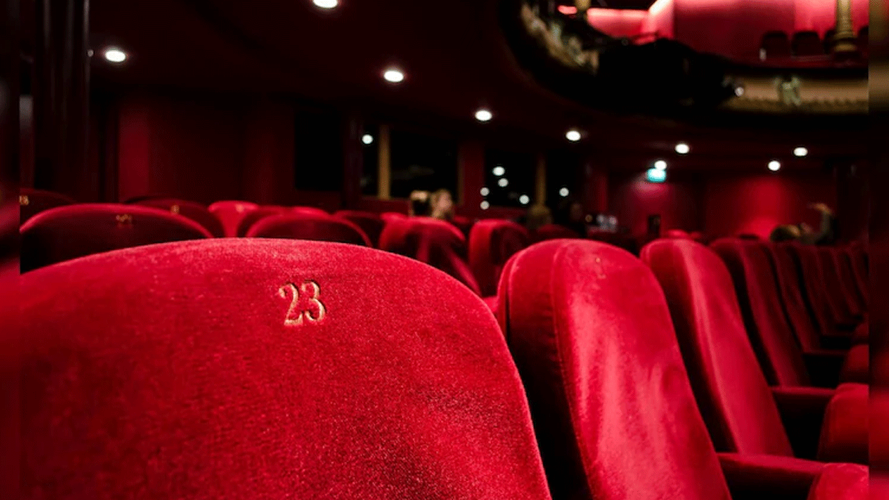 PVR-INOX: మితిమీరిన యాడ్స్.. ఆల‌స్యంగా చిత్ర ప్ర‌ద‌ర్శ‌న‌.. పీవీఆర్ ఐనాక్స్‌కు భారీ జ‌రిమానా