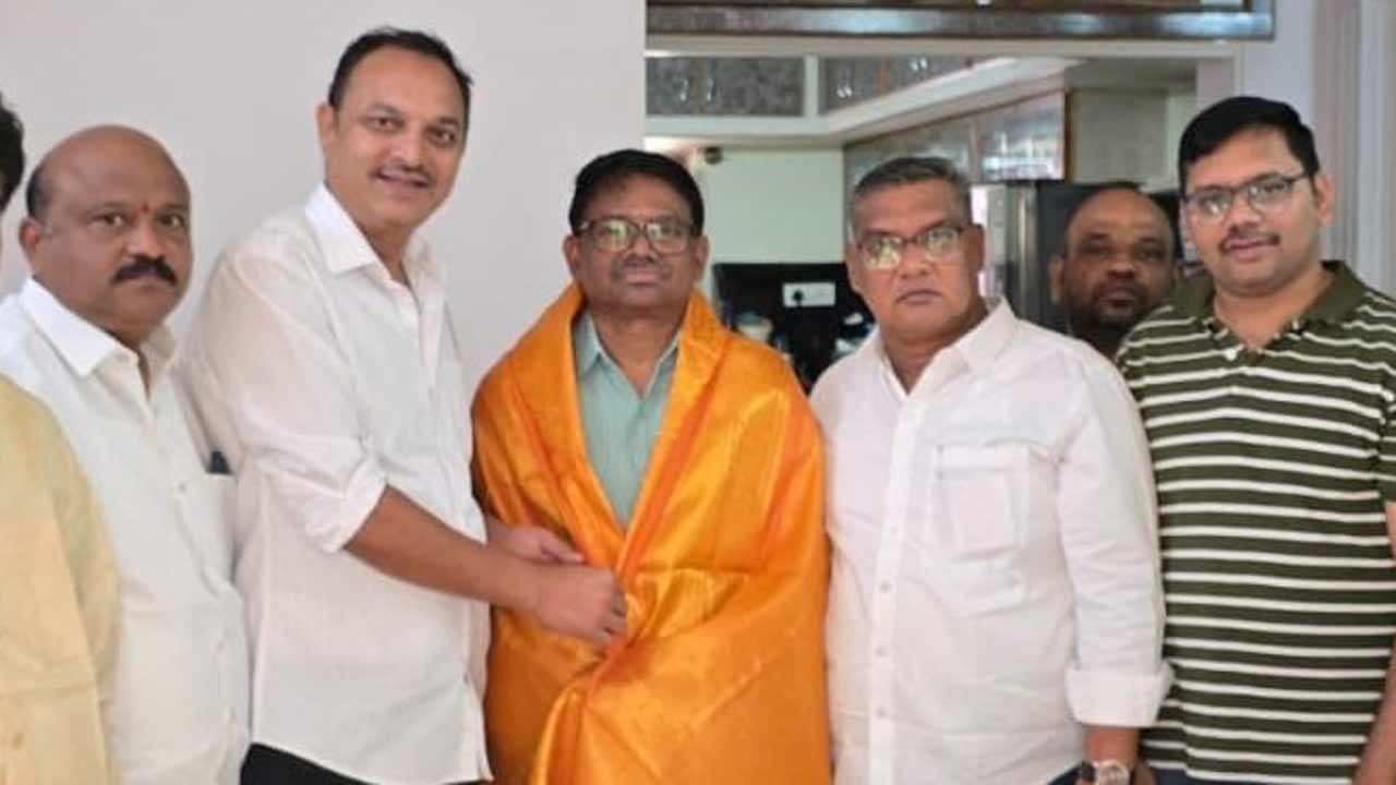 Rayalaseem University | రాయలసీమ యూనివర్సిటీ వీసీగా ప్రొఫెసర్‌ బసవరావు నియామకం.. సన్మానించిన ఎమ్మెల్యే బండారి లక్ష్మారెడ్డి